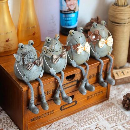 Froggy Bowtie Quartet Figurines